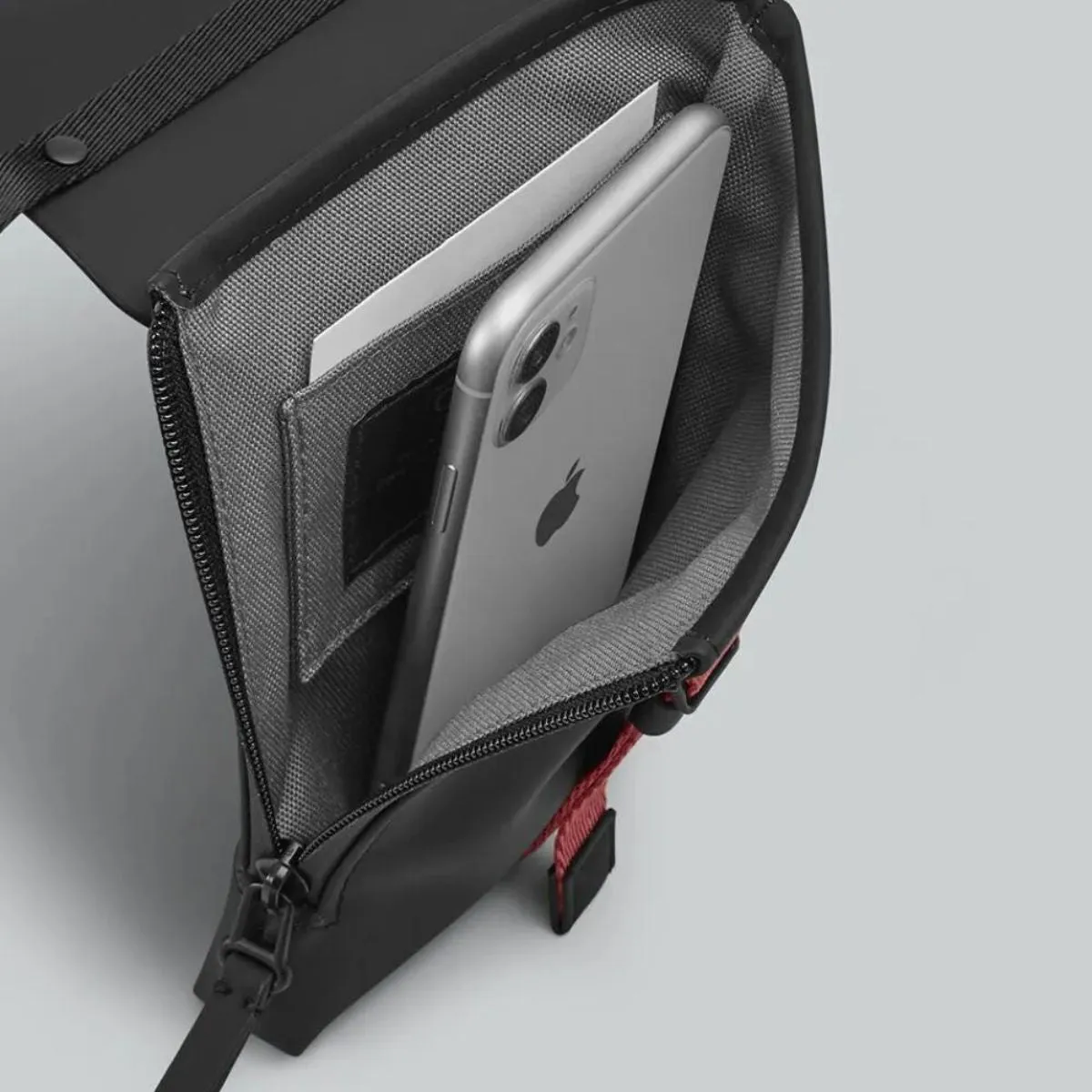 Spläsh Mini Crossbody