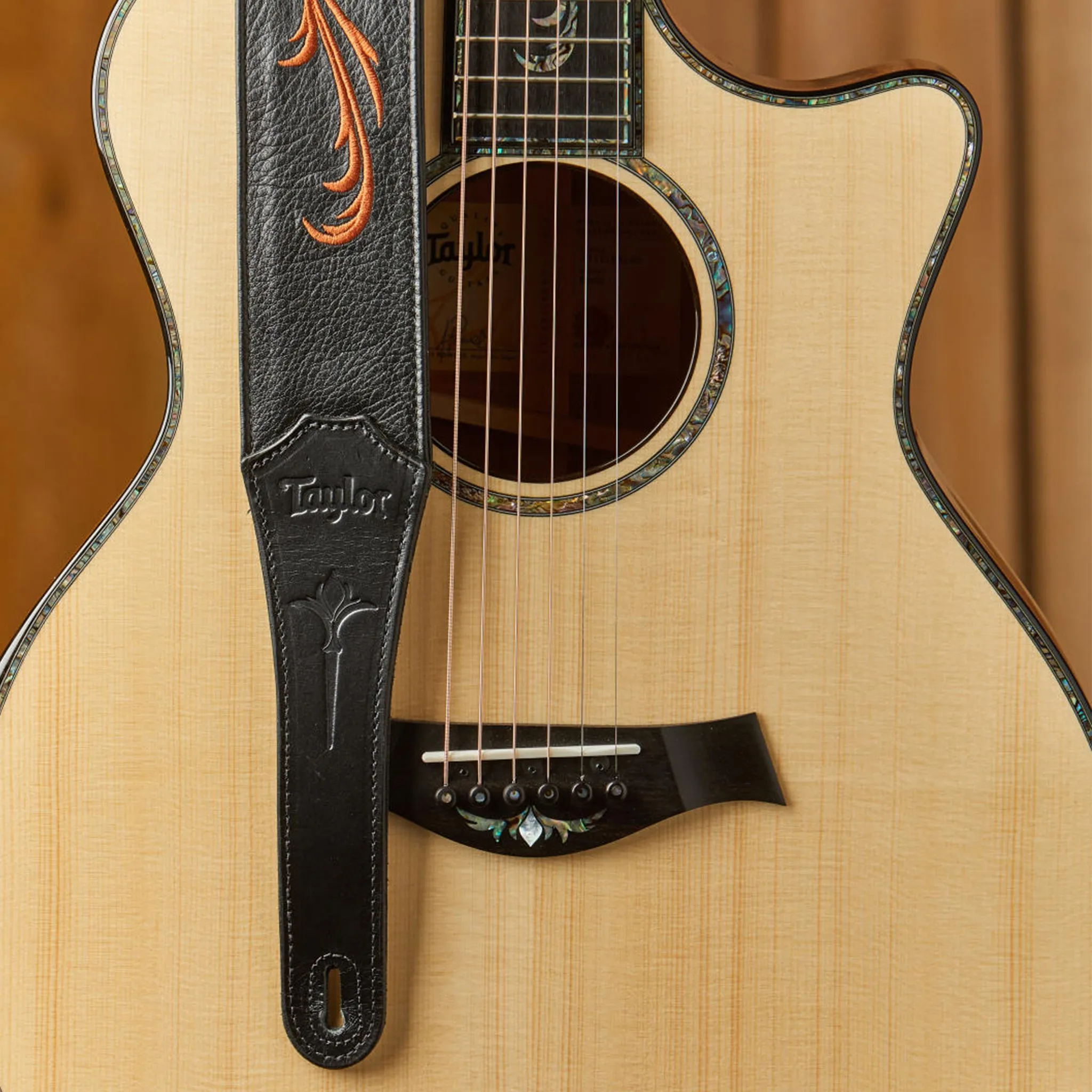 Taylor Taylor Nouveau 2.5Inch Guitar Strap, Black Leather