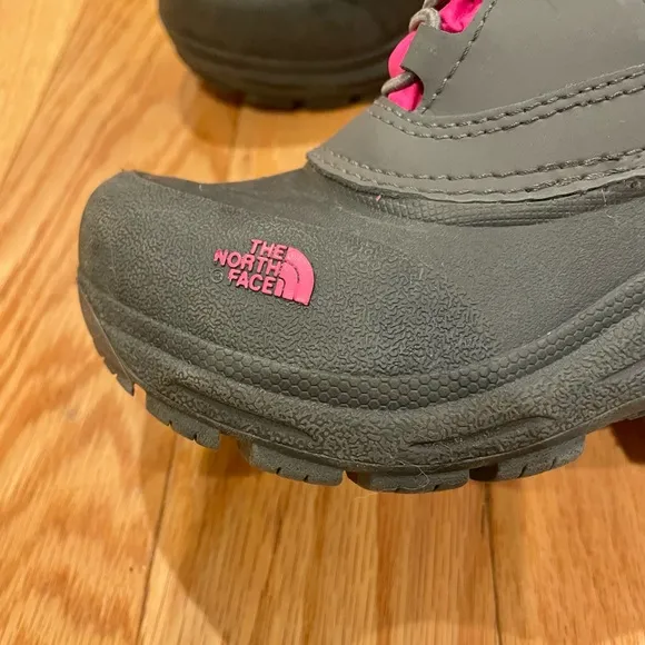 The North Face girls Alpenglow V Waterproof toddler 10