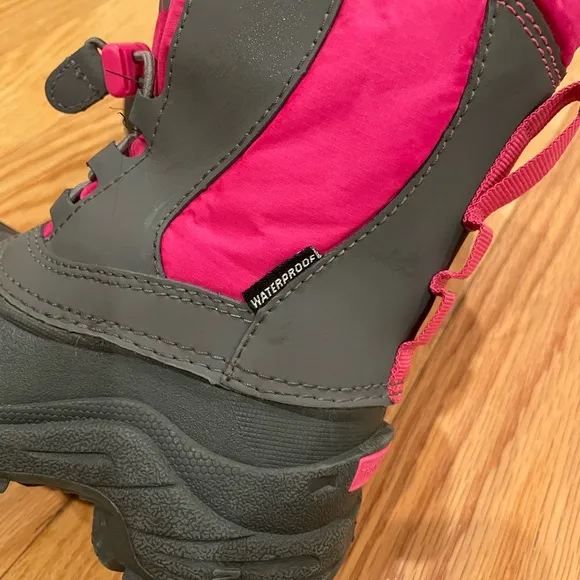 The North Face girls Alpenglow V Waterproof toddler 10