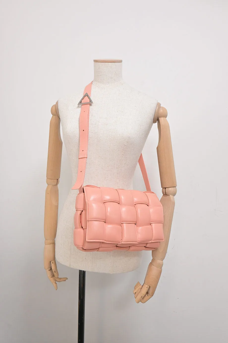 [WB7361] Bottega Veneta | Cross-Body Bag