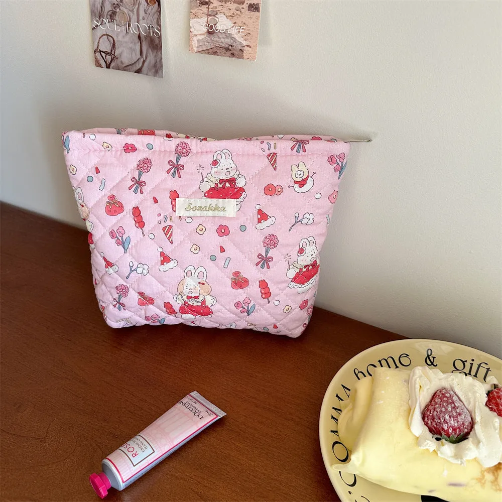 Women's Soft Quilted Large Capacity Portable Cosmetics Cosmetic Bags